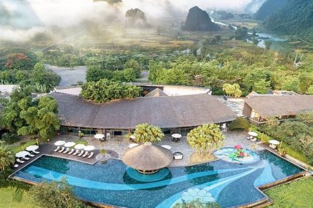 Combo 3N2Đ Serena Resort Kim Bôi+ Vé Xe Khứ Hồi + Tắm Onsen + massage