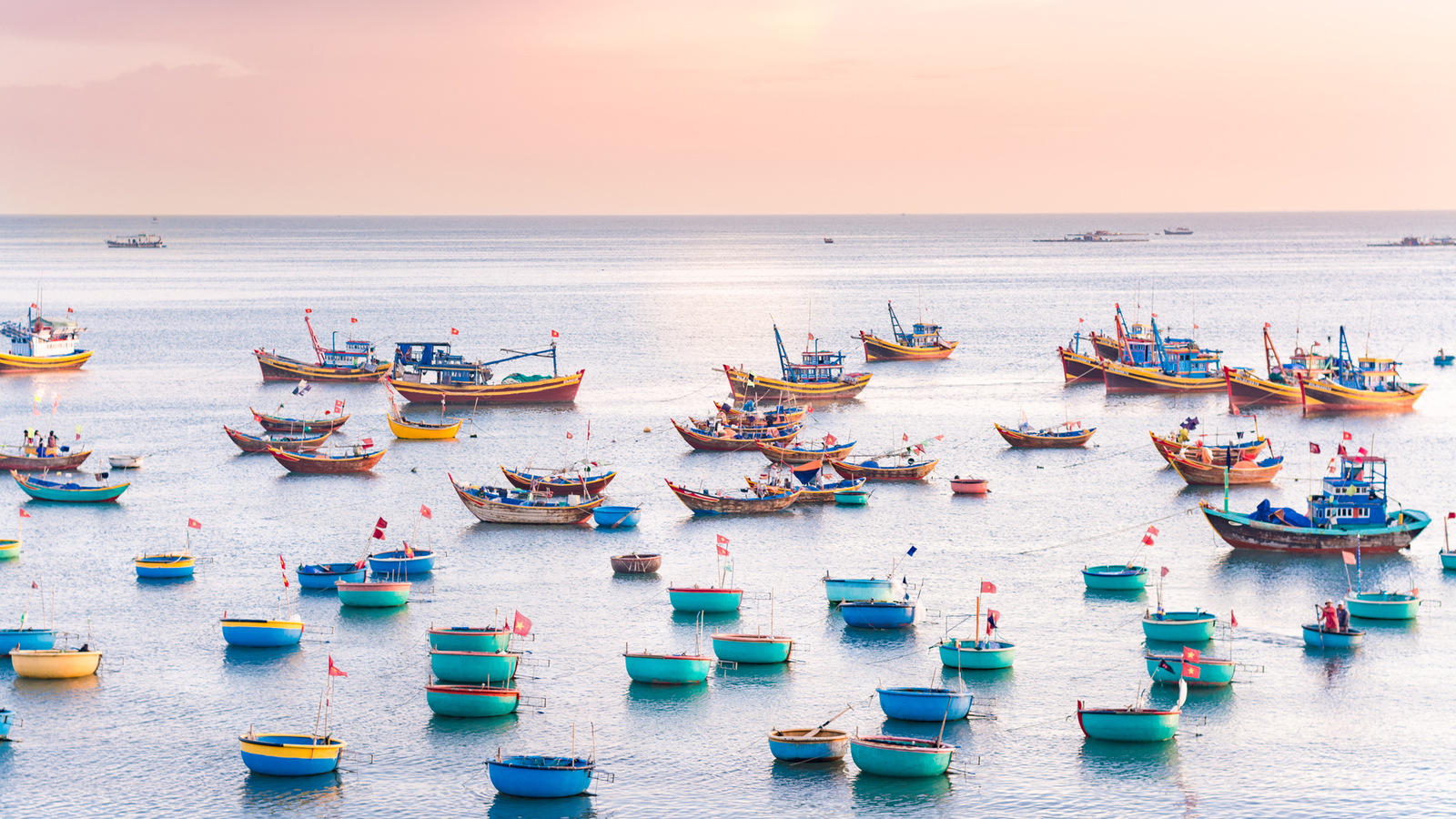 NGÀY 2: PHAN THIẾT – SUỐI TIÊN – LÀNG CHÀI ( Ăn 3 Bữa)